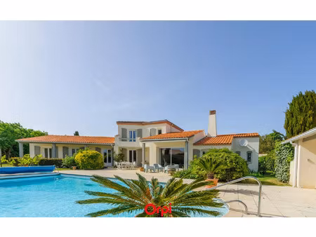 maison dompierre-sur-mer m² t-6 à vendre  899 000 €