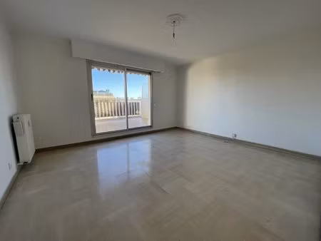 3 pièces en dernier étage