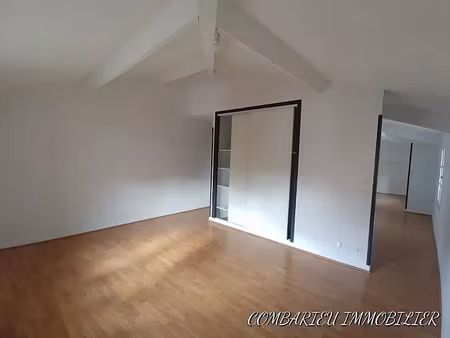 location appartement 2 pièces 48.24 m² à caussade (82300)  385 €