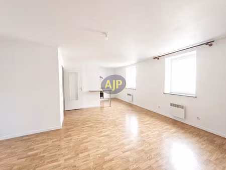 location appartement 2 pièces 58.9 m² à bubry (56310)  516 €
