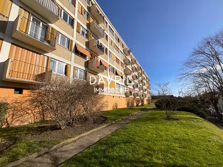 appartement conflans sainte honorine 4 pièces avec balcon / 3 chambres / centre ville / se