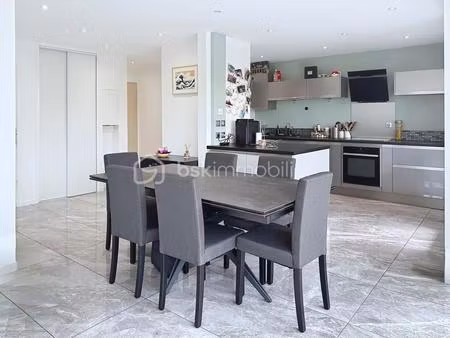 appartement de 83 m2 avec terrasse