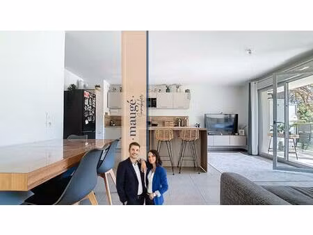 appartement - 2 chambres - balcon - place de parking privative - garage en sus - au calme 