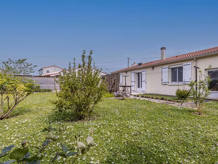 maison de plain pied - centre  calme et proche commodités