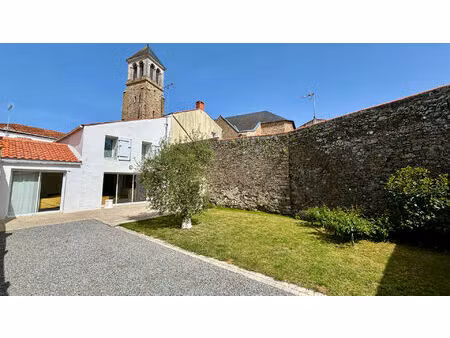 maison coëx 4 pièces 98 m²