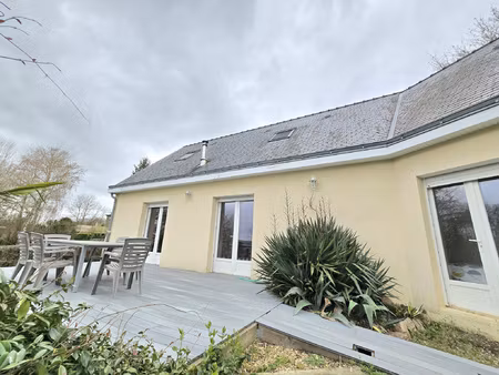 maison récente avec vie de plain-pied cadre calme et verdo