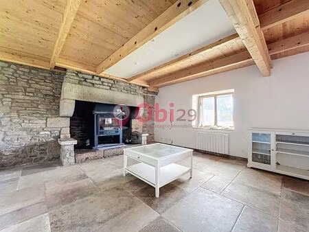 maison mitoyenne en pierre rénovée – charme & rentabilité à 5 km des plages