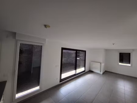 à louer t4 avec terrasse et parkings cugnaux (31270)