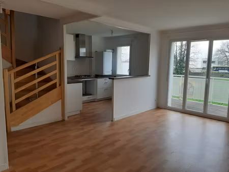 appartement t4 - sainte luce sur loire