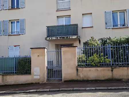 deux pieces avec terrasse a louer