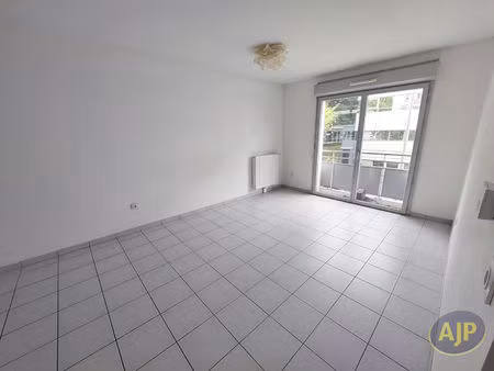 st thérèse - t2 avec stationnement