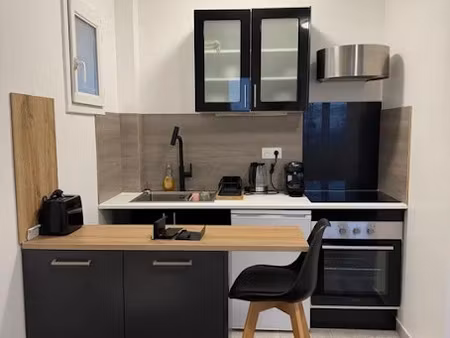 location meublée appartement 1 pièce 18 m² à puteaux (92800)  1 150 €