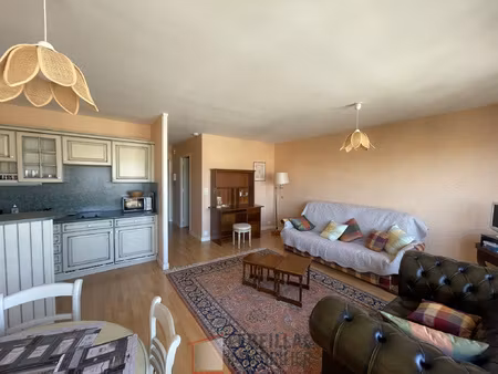 studio meublé avec parking intérieur - le grand pavois