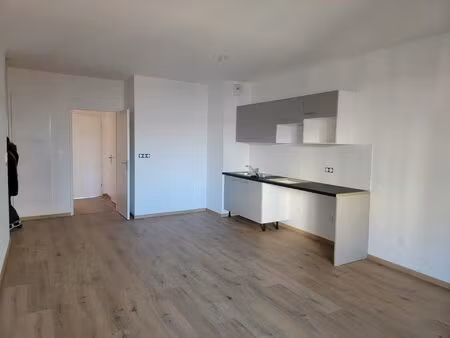 appt t3 cartoucherie chauffage inclus + loggia