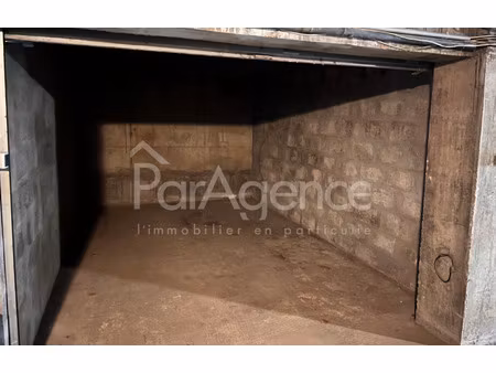 location - garage fermé sécurisé