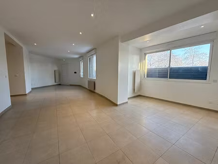 local commercial à louer à savigny sur orge - 62.69 m2 - proche centre-ville et écoles