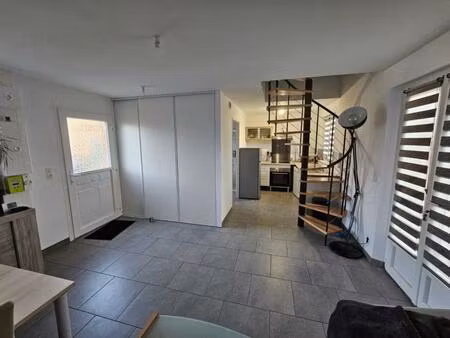 a louer magnifique maison f3 dans un corps de ferme a beaumo