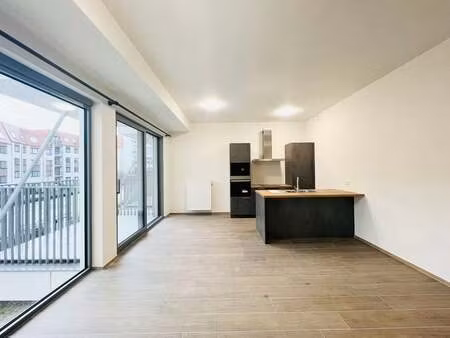 appartement à louer à woluwe-saint-lambert € 1.500 (lnh5r) | zimmo