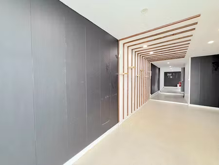location locaux professionnels 3 pièces 47.16 m² à saint-andré-de-cubzac (33240)  515 €