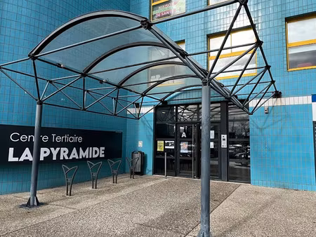 location locaux professionnels 0 pièces 258 m² à istres (13800)  3 200 €