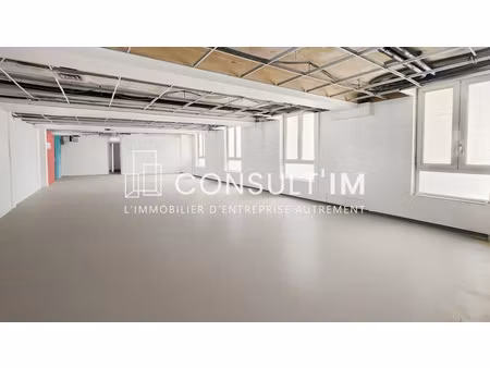 location locaux professionnels 470 m² à paris 10ème (75010)  20 367 €