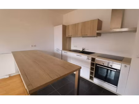 location appartement  51 m² t-2 à bordeaux  960 €