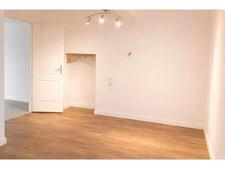 charmant t2 rénové au cœur de l'écusson