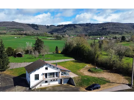 maison saint-amour m² t-6 à vendre  250 000 €