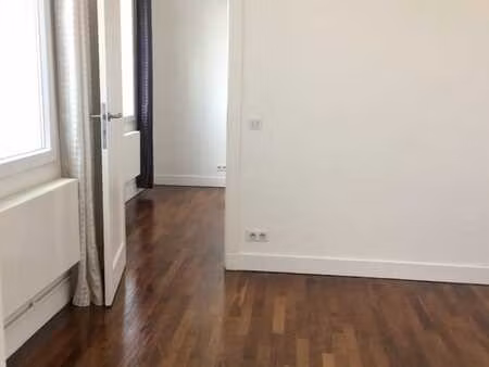 1 ch. appt à louer  forest  balcon