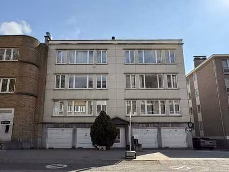 place dumon - appartement 1 chambre de +/- 50 m²