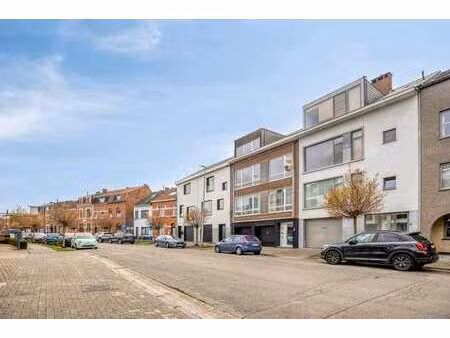 appartement duplex avec jardin à hasselt