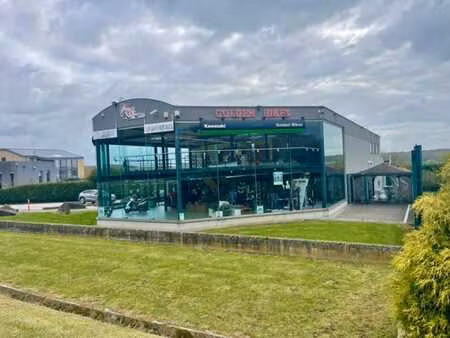 a vendre : immeuble commercial avec logement – visibilité ex