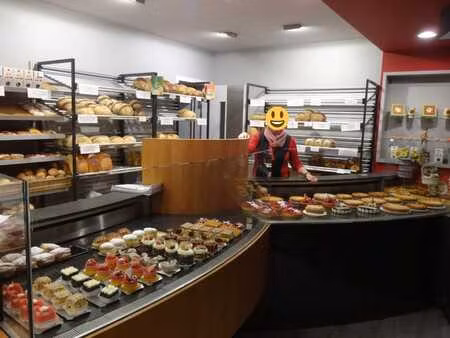 commerce à louer (idéal pour un dépôt pains/pâtisseries)