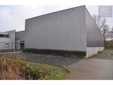 location - hangar zonhoven - 2 160 €/mois