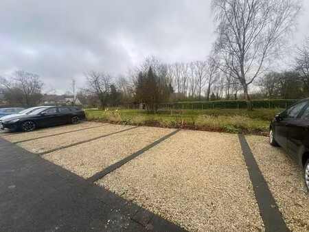 emplacement de parking privatif dans de molens à roosdaal