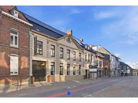 prachtig handelshuis in het centrum van ingelmunster