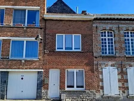 centre-historique de mons  charmante maison 2 ch + grenier