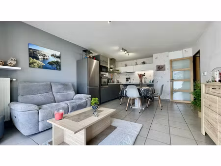 superbe t4 - 76m2 - climatisation - garage double