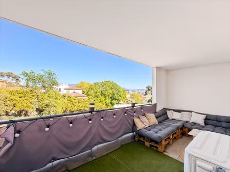 a louer - t2 avec terrasse de 12 m² et parking privatif ? résidence récente sécurisée ? ma