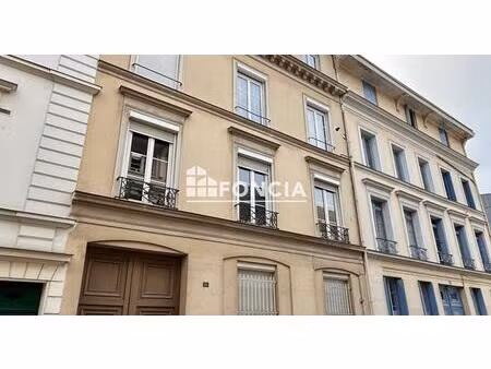 à vendre – charmant f2 rénové à rouen  secteur recherché