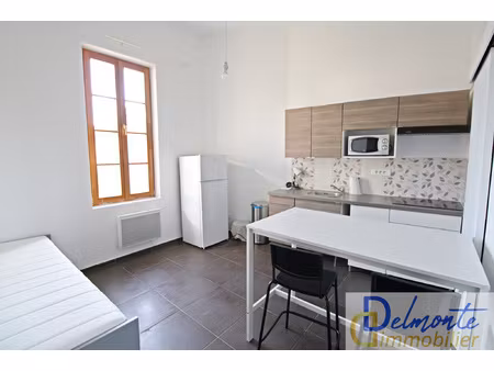 studio meublé - centre-ville la seyne-sur-mer