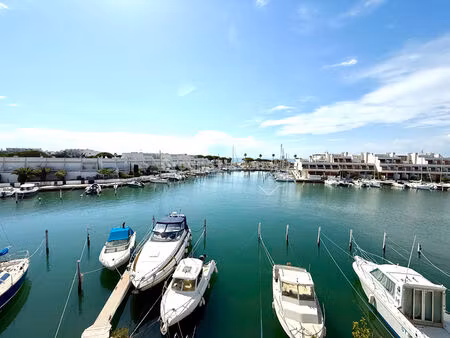 marina studio vue mer appontement large proche plage