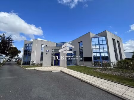 location bureaux 145 m²