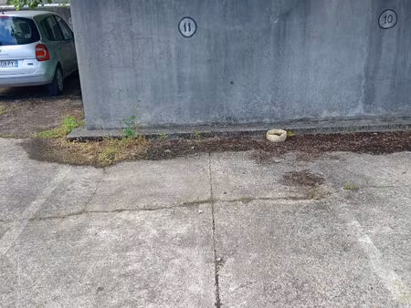 parking 93100 montreuil