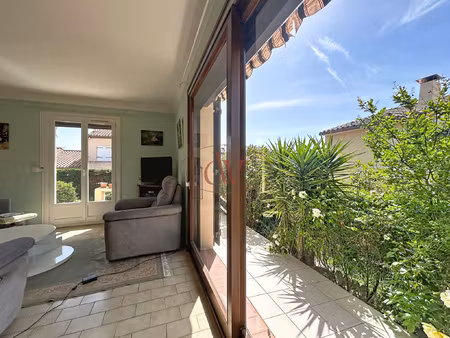 maison familiale avec jardin et vue albères bages