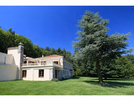 propriété de caractère avec vue dominante et fort potentiel
