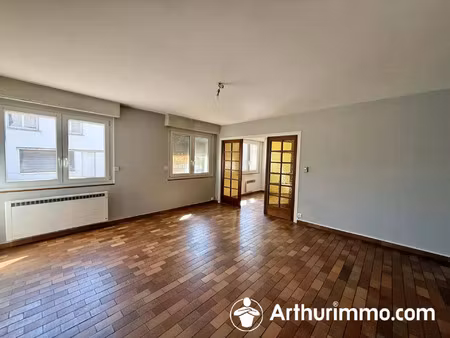 location appartement 3 pièces 79 m2 à bart