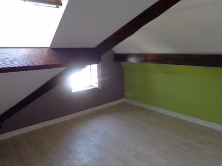 joli petit f2 boulevard amiral grivel