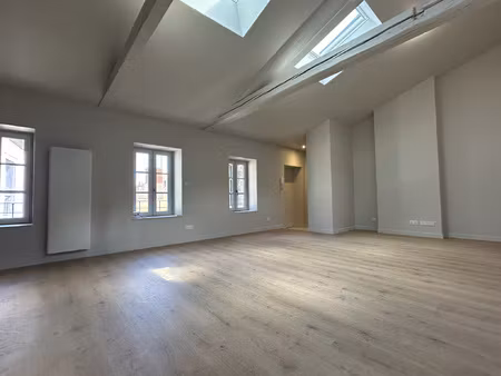 hyper centre t3 complètement rénové