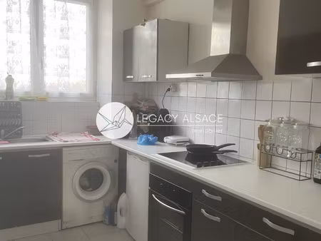 idéal investisseur!! immeuble de 260m2 comprenant 5 lots plu